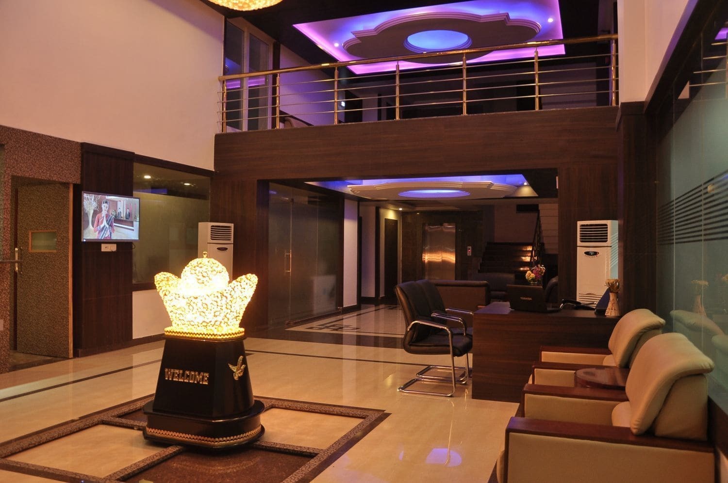 Grand Clarks Inn Badami Esterno foto