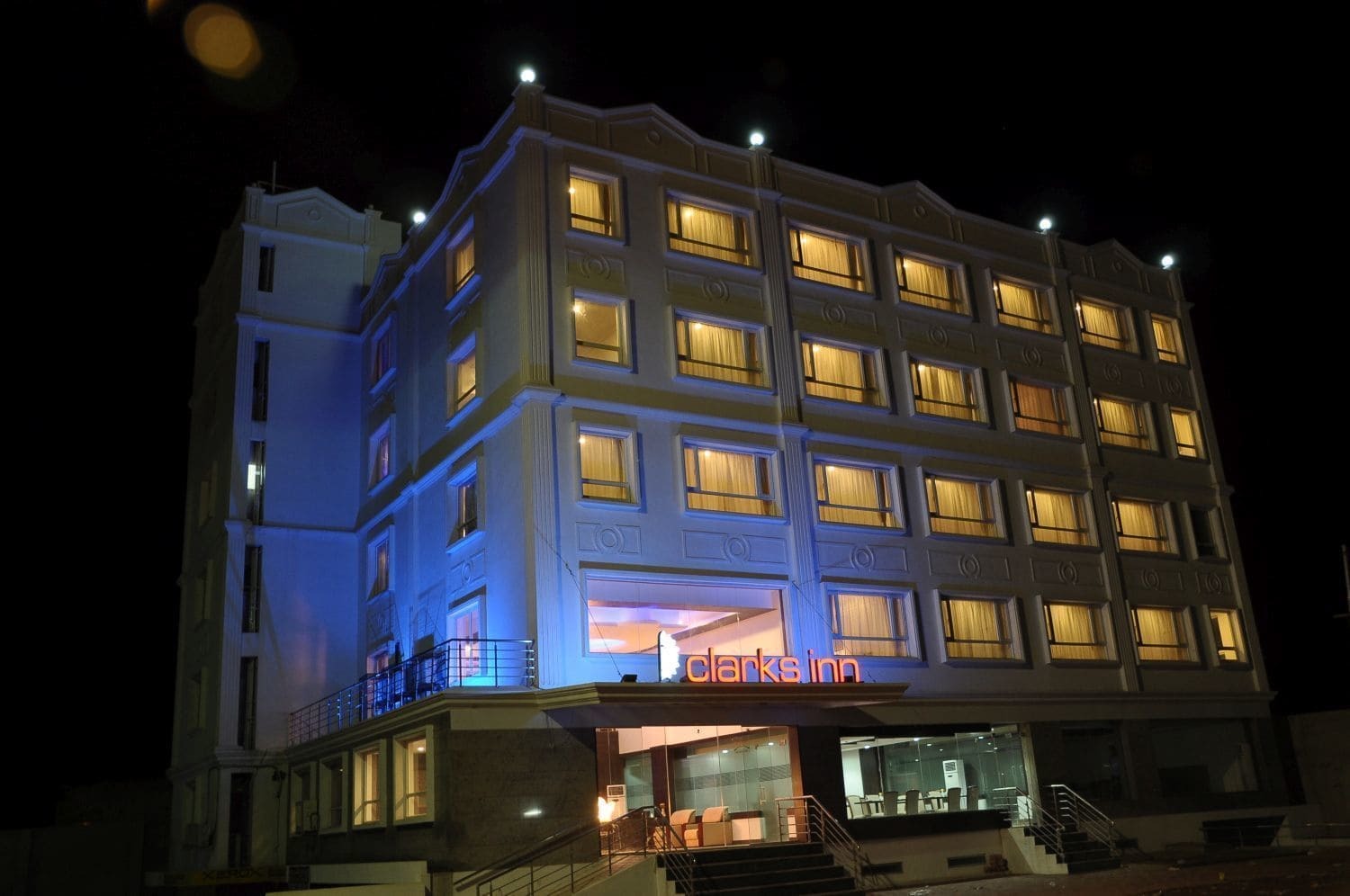 Grand Clarks Inn Badami Esterno foto