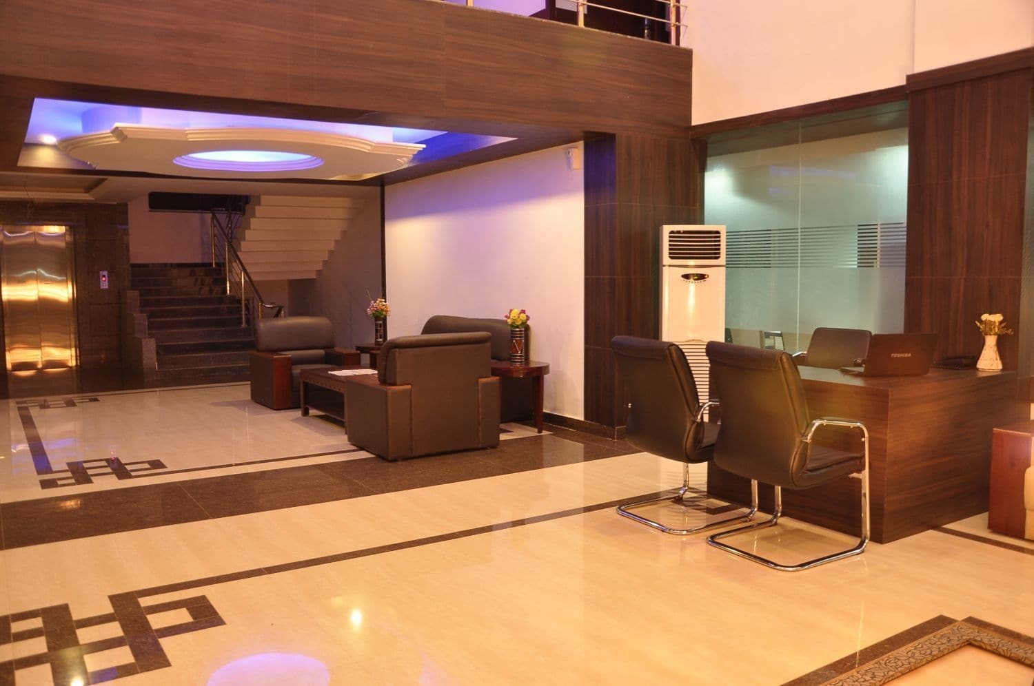 Grand Clarks Inn Badami Esterno foto